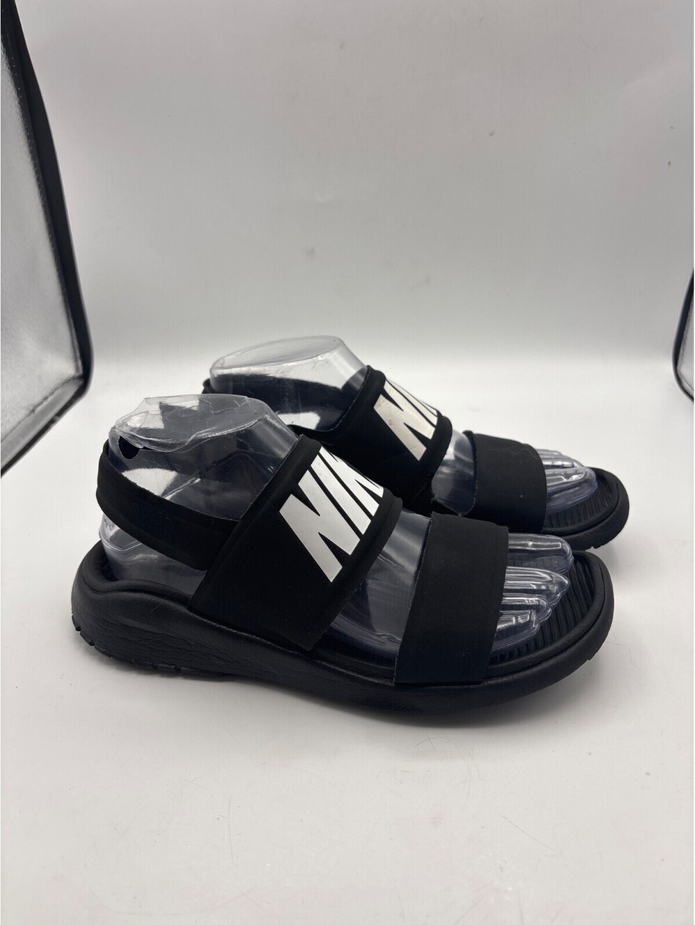 Nike Tanjun Womens Sandals Black White Adjustable Strap 882694-001 Size 7